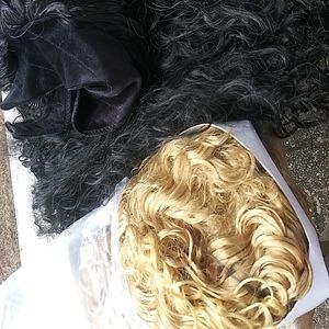 2 wigs
